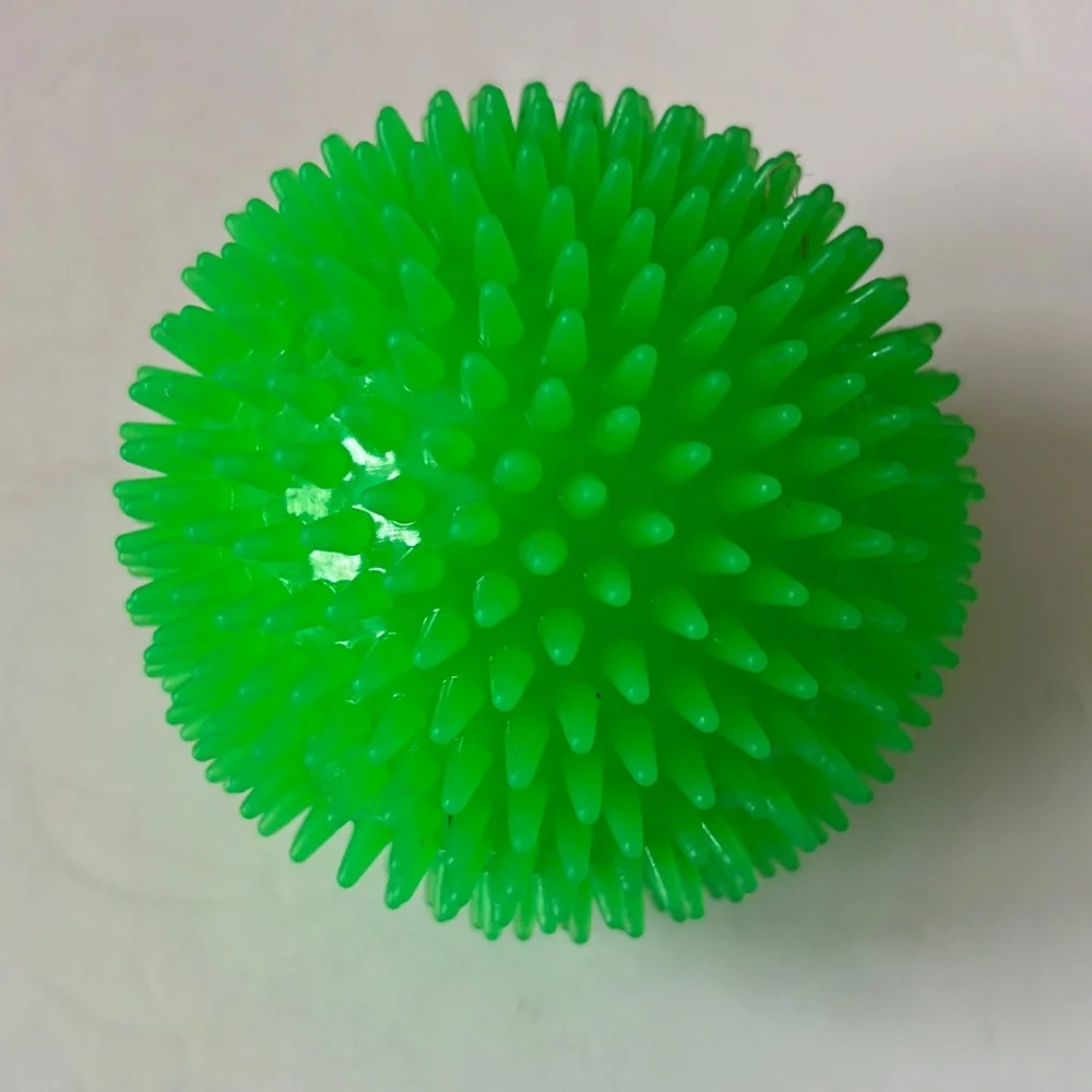 Green Prickly Latex Squeaking Light Up Dog Toy